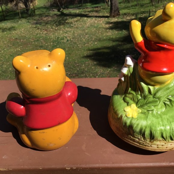 Vintage Winnie The Pooh Figurine And Music Player (Works) - Picture 2 of 5